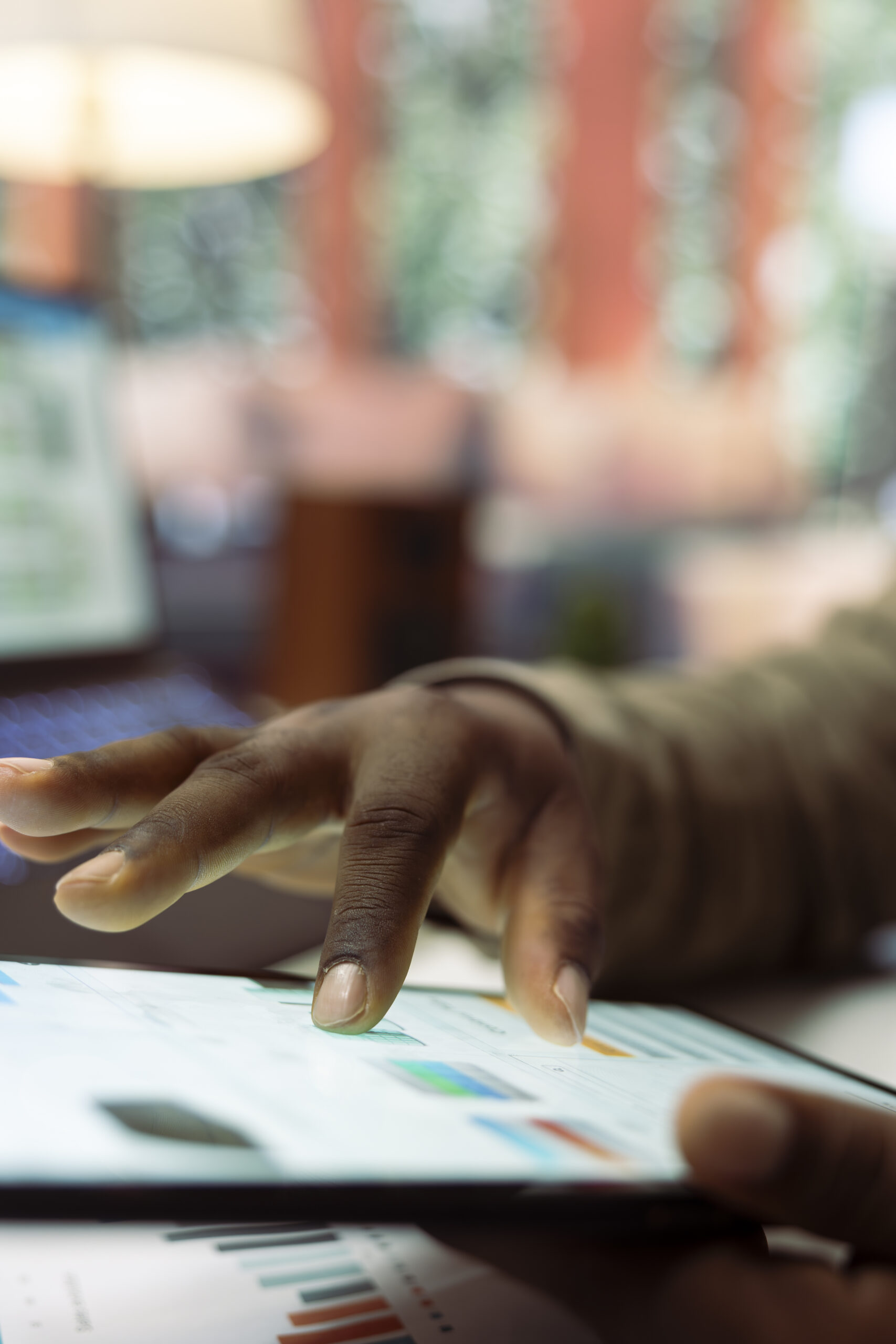 Haber Akışında Kaybolmak: Sonsuz Kaydırma Neden Zihni Yorar?